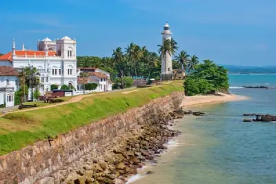 
			Hikkaduwa – Galle Fort – Colombo – Wattala of Negombo (ca. 195 km)
			